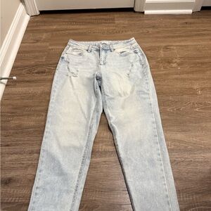 Time and Tru Women's Light Wash Straight Leg Jeans